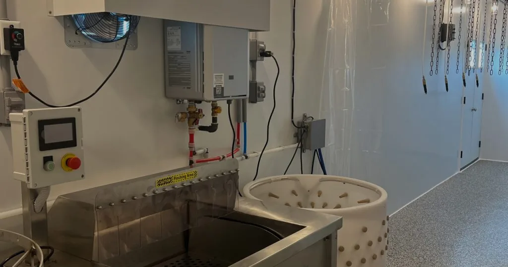 40' POULTRY PLANT IN A BOX® interior with poultry processing equipment